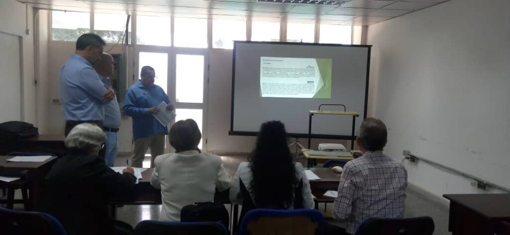 Presentación de trabajos finales del Diplomado COMEX en el Centro Nacional de Capacitación Azucarera CNCA