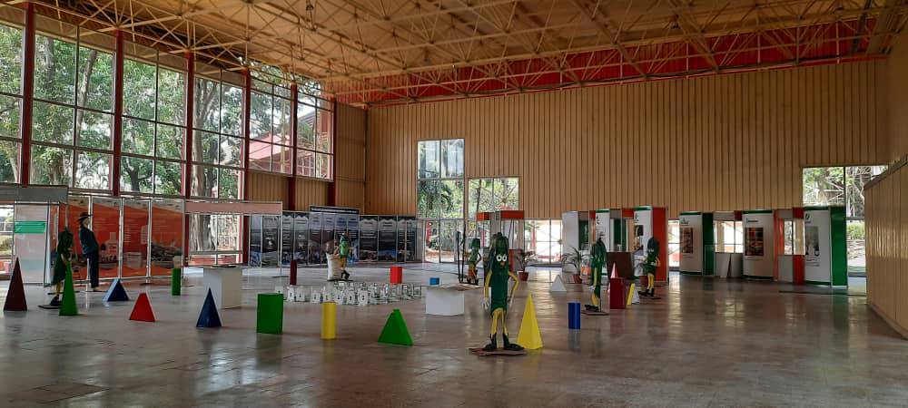 Domingo con colores diferentes en Expocuba
