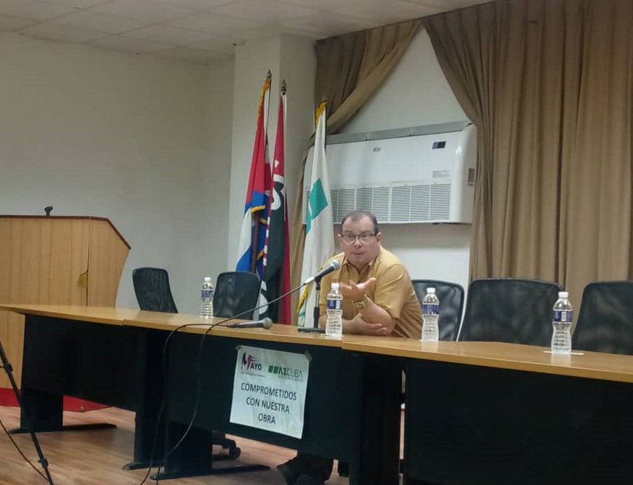 ¡Una jornada de inspiración y compromiso en AZCUBA! ¡Una jornada de inspiración y compromiso en AZCUBA!