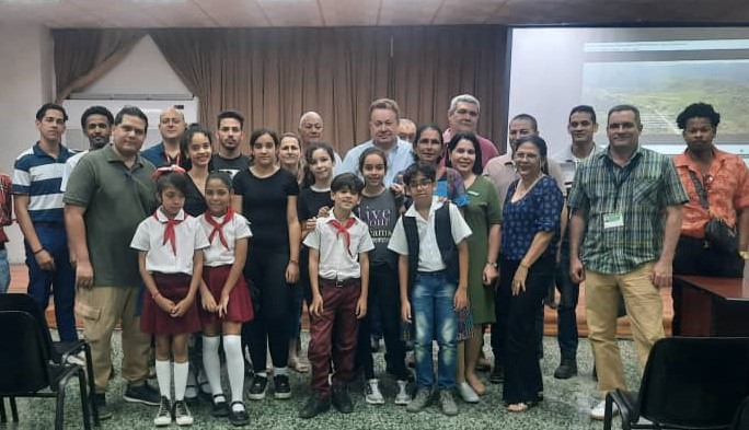 Abril se endulza con espíritu juvenil en el Grupo Azucarero Azcuba